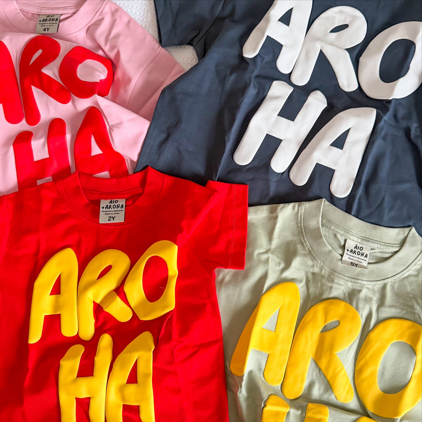 Adults Bubble Print Āio & Aroha Tee