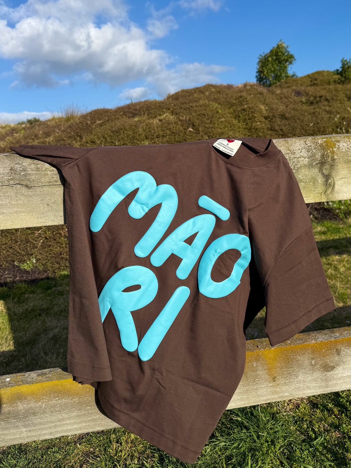 MĀORI PUFF PRINT TIHATE BROWN